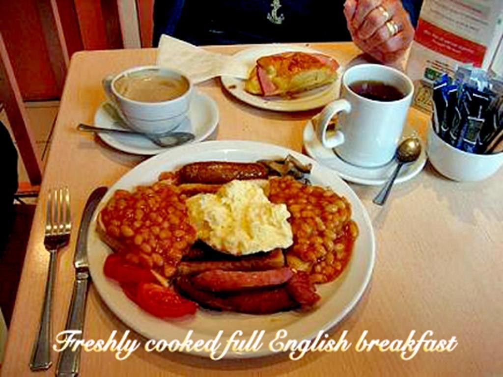 Broadway Lodge Bed And Breakfast Surbiton 外观 照片
